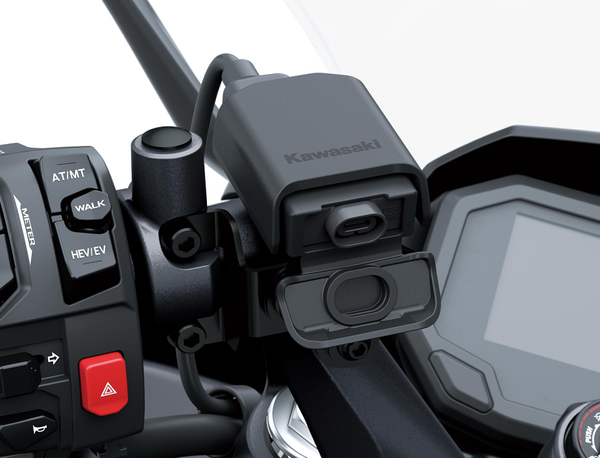 USB-C aljzat (Z 7 Hybrid)