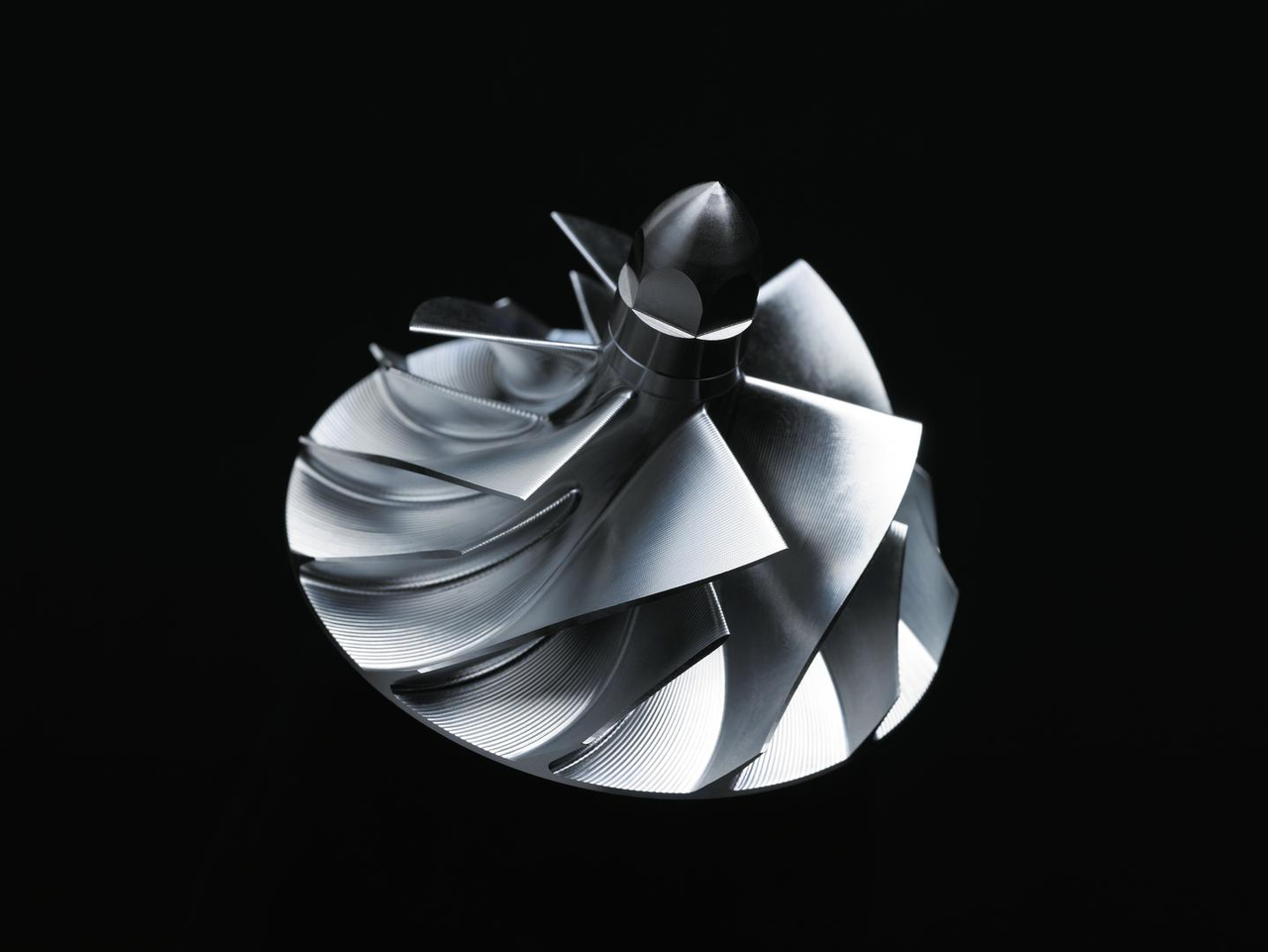 Kiegyensúlyozott kompresszoros motor